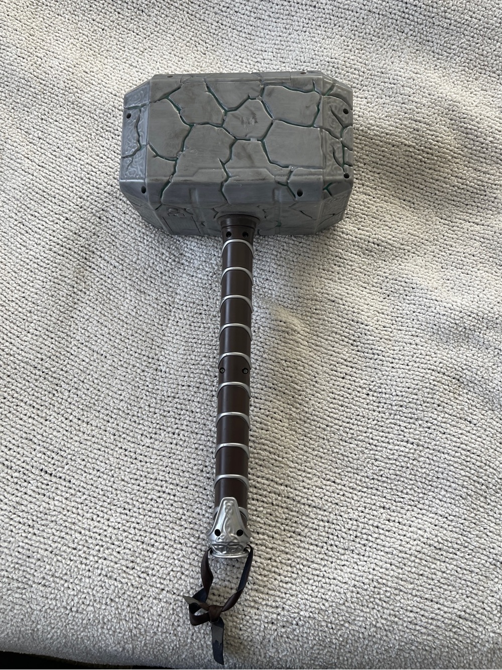 Marvel Thor Mjolnir Popcorn Bucket Light Up Collectible Disney Parks Hammer Prop